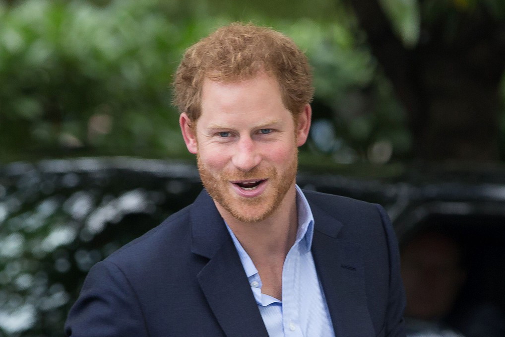 To oficjalne! Książę Harry spotyka się z Meghan Markle
