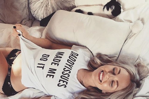 Tumblr #girlswithgluten