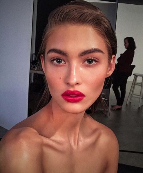 Grace Elizabeth, Victoria