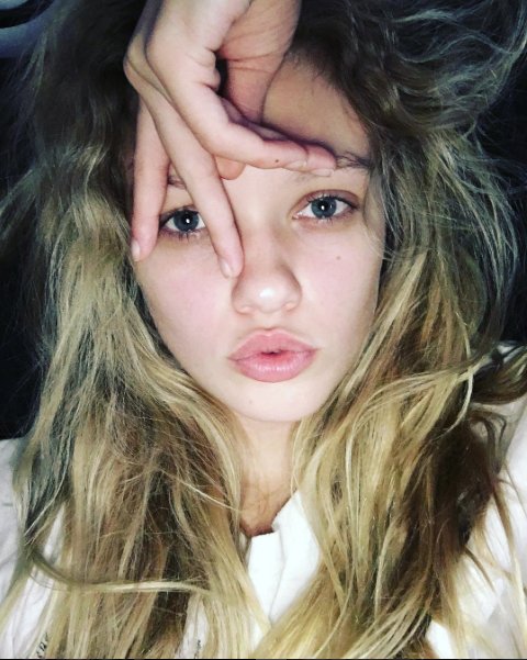 Maggie Laine, Victoria