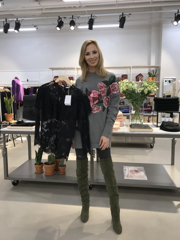 Karolina Gliniecka (Charlize-mystery) wybrała koronkową bluzkę