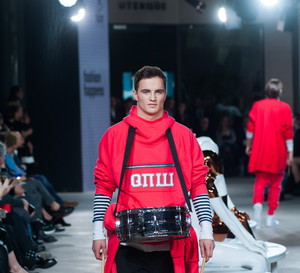 Patryk Grudowicz, pokaz mody z okazji otwarcia The Designer Gallery w warszawskiej Galerii Mokotów