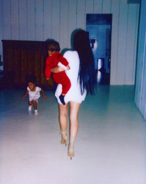 Kim Kardashian i Kanye West zaprojektują kolekcję ubrań dla dzieci