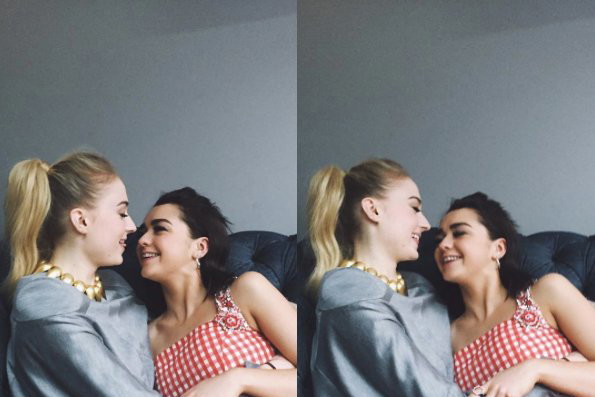 Sophie Turner i Maisie Williams pojawią się w najnowszym odcinku "Carpool Karaoke: The Series"