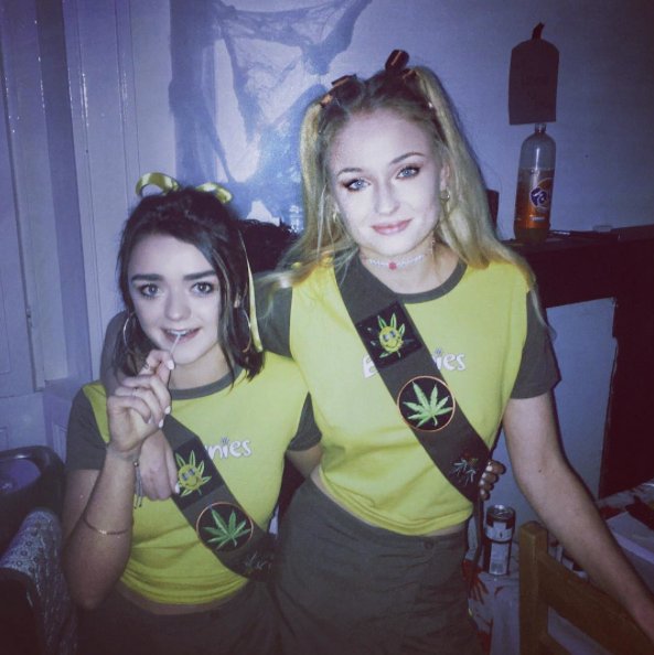 Sophie Turner i Maisie Williams pojawią się w najnowszym odcinku Carpool Karaoke: The Series
