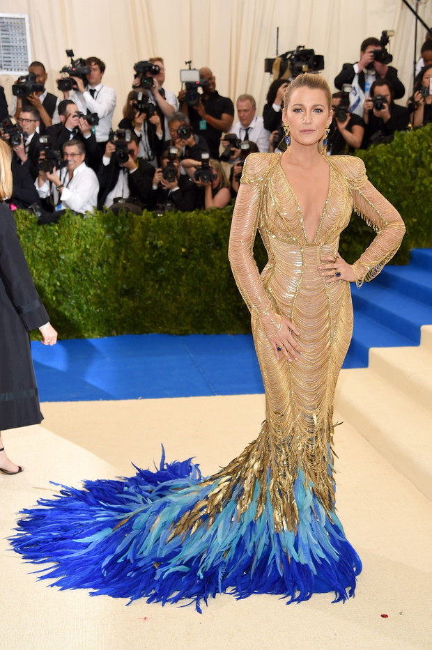 Blake Lively w kreacji Versace na Met Gala 2017