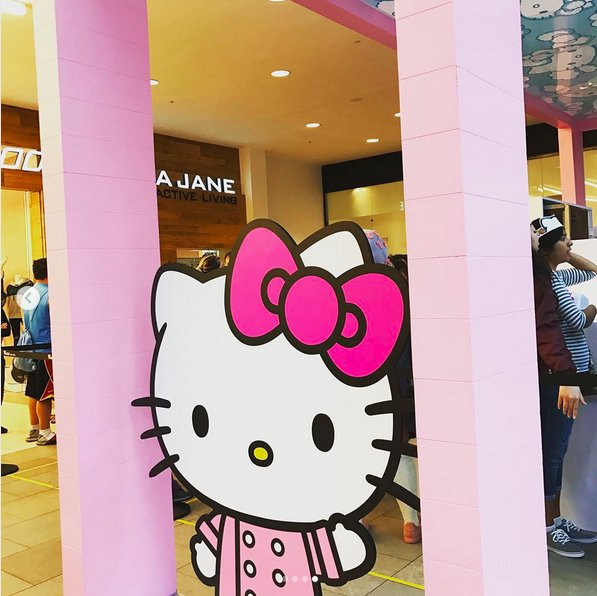 Hello Kitty Café, czyli najbardziej urocza kawiarnia świata