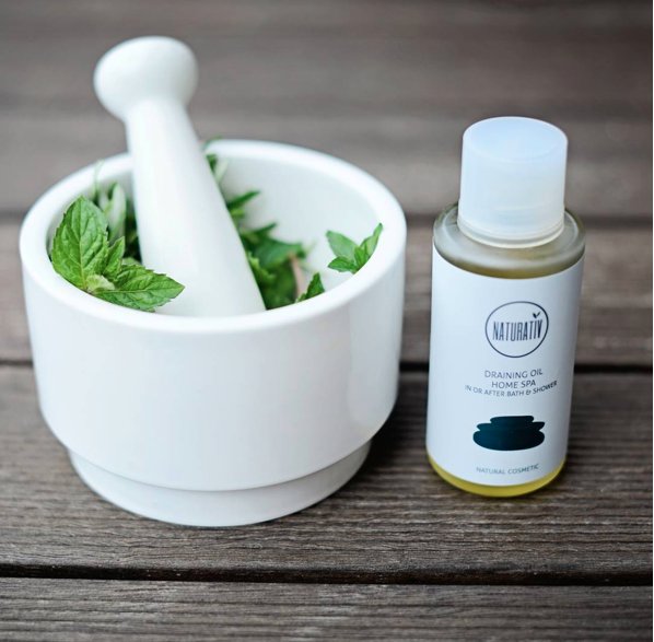 Zestaw kosmetyków naturalnych marki AROMEDA