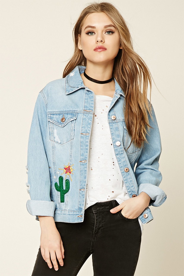 Kurtka dżinsowa z wyhaftowanym kaktusem marki Forever 21, 150 zł
