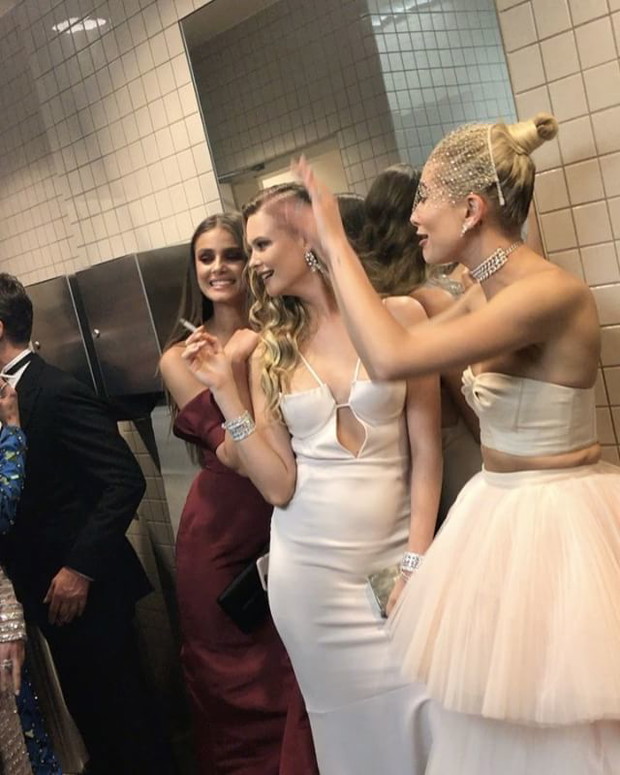 Najlepsza impreza na Met Gala 2017 odbywała się w... łazience!