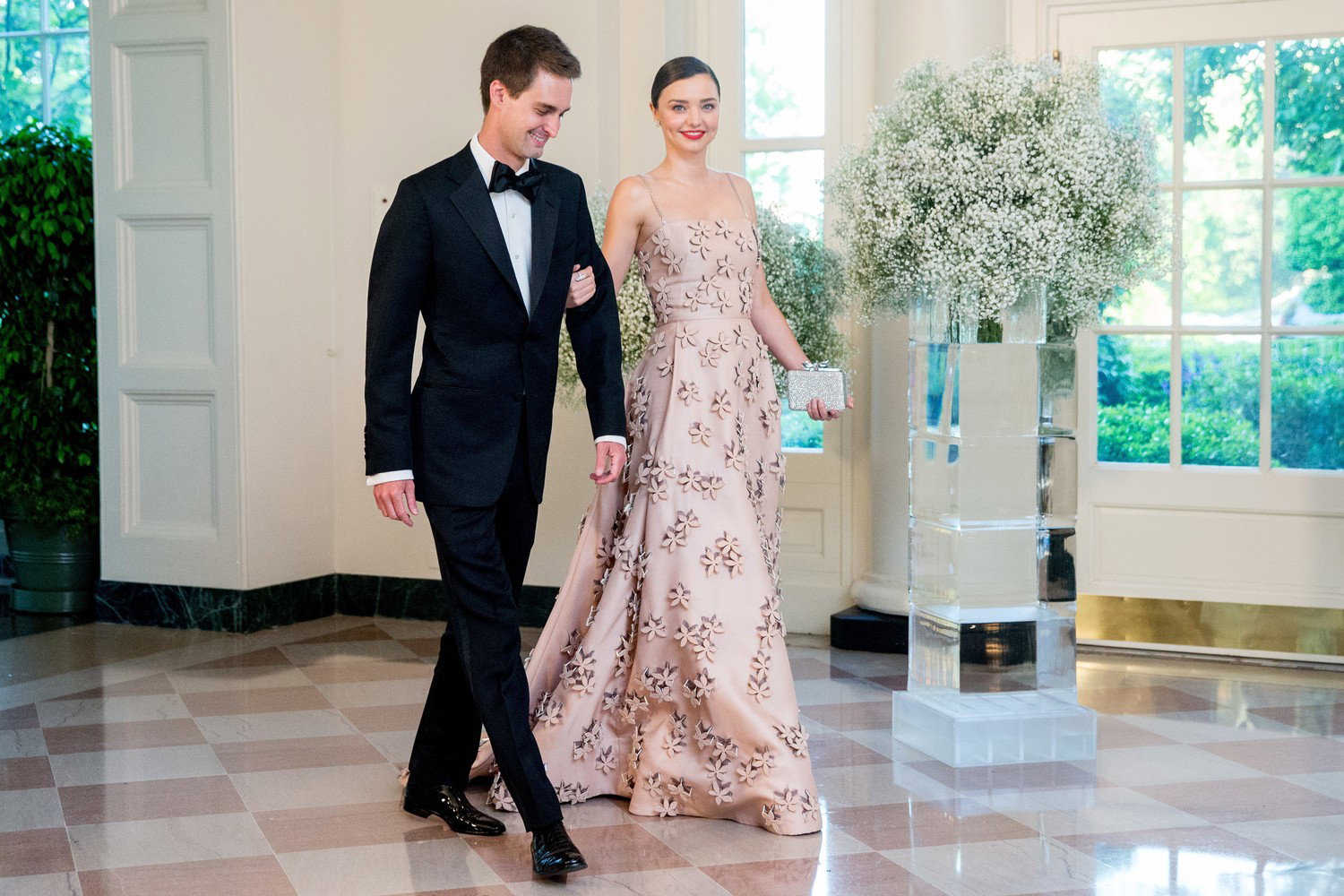 Miranda Kerr i Evan Spiegel zmierzają na kolację do Białego Domu