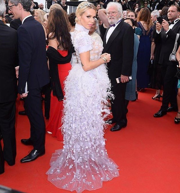 Doda na czerwonym dywanie w Cannes
