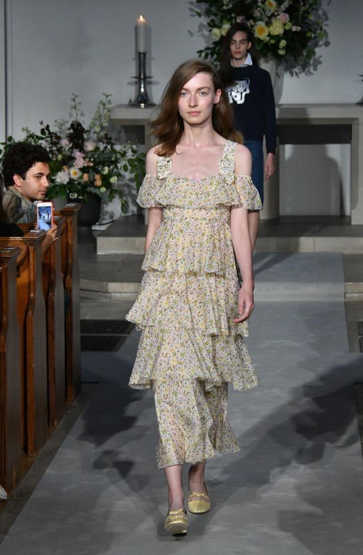 Pokaz kolekcji ALEXACHUNG Pre-Fall 2017