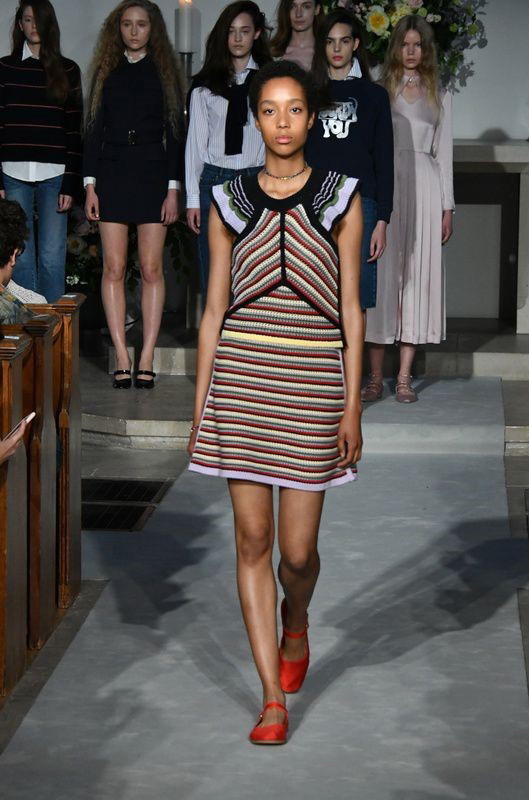 Pokaz kolekcji ALEXACHUNG Pre-Fall 2017
