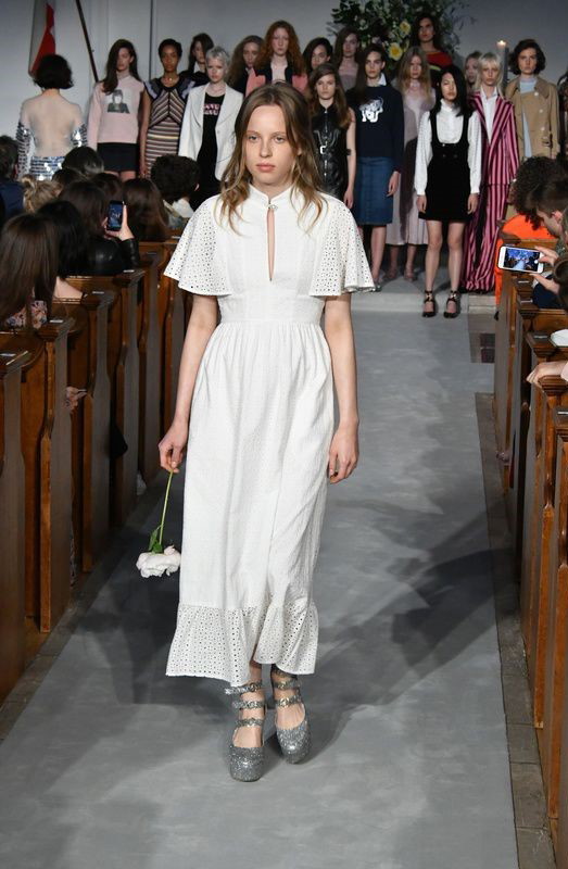 Pokaz kolekcji ALEXACHUNG Pre-Fall 2017