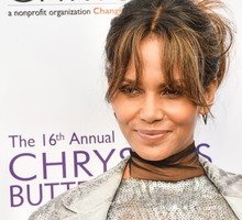 Halle Berry w kreacji polskiej projektantki pojawiła się na corocznym balu Chrysalis Butterfly w Los Angeles