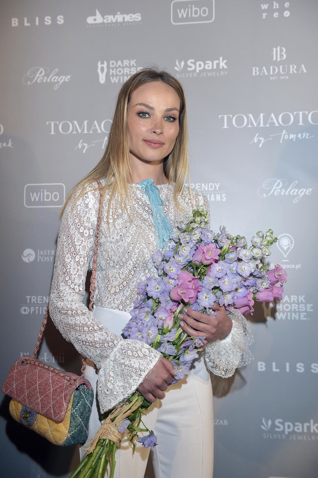 Weronika Książkiewicz na pokazie kolekcji „Piano-Forte TOMAOTOMO by Tomasz Olejniczak