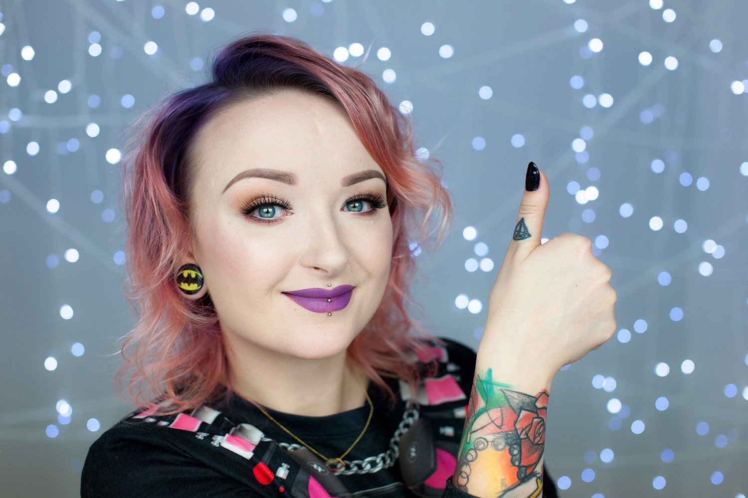 Red Lipstick Monster świętuje swój pierwszy MILION