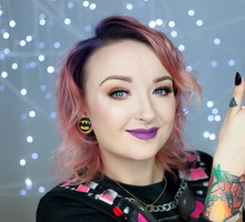 Red Lipstick Monster świętuje swój pierwszy MILION