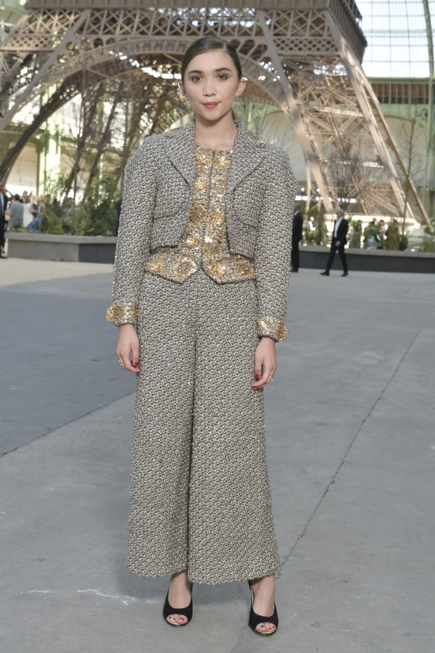 Rowan Blanchard na pokazie Chanel haute couture jesień-zima 2017/2018