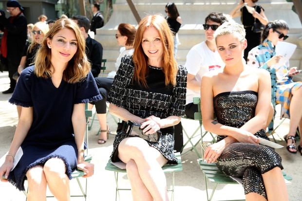 Sofia Coppola, Julianne Moore i Kristen Stewart na pokazie Chanel haute couture jesień-zima 2017/2018
