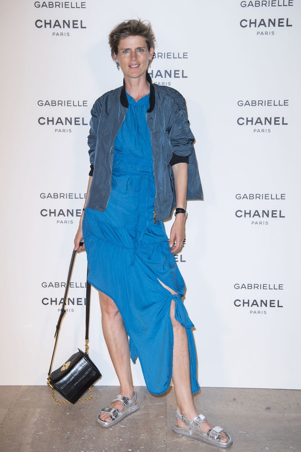 Stella Tennant na premierze zapachu Gabrielle marki Chanel