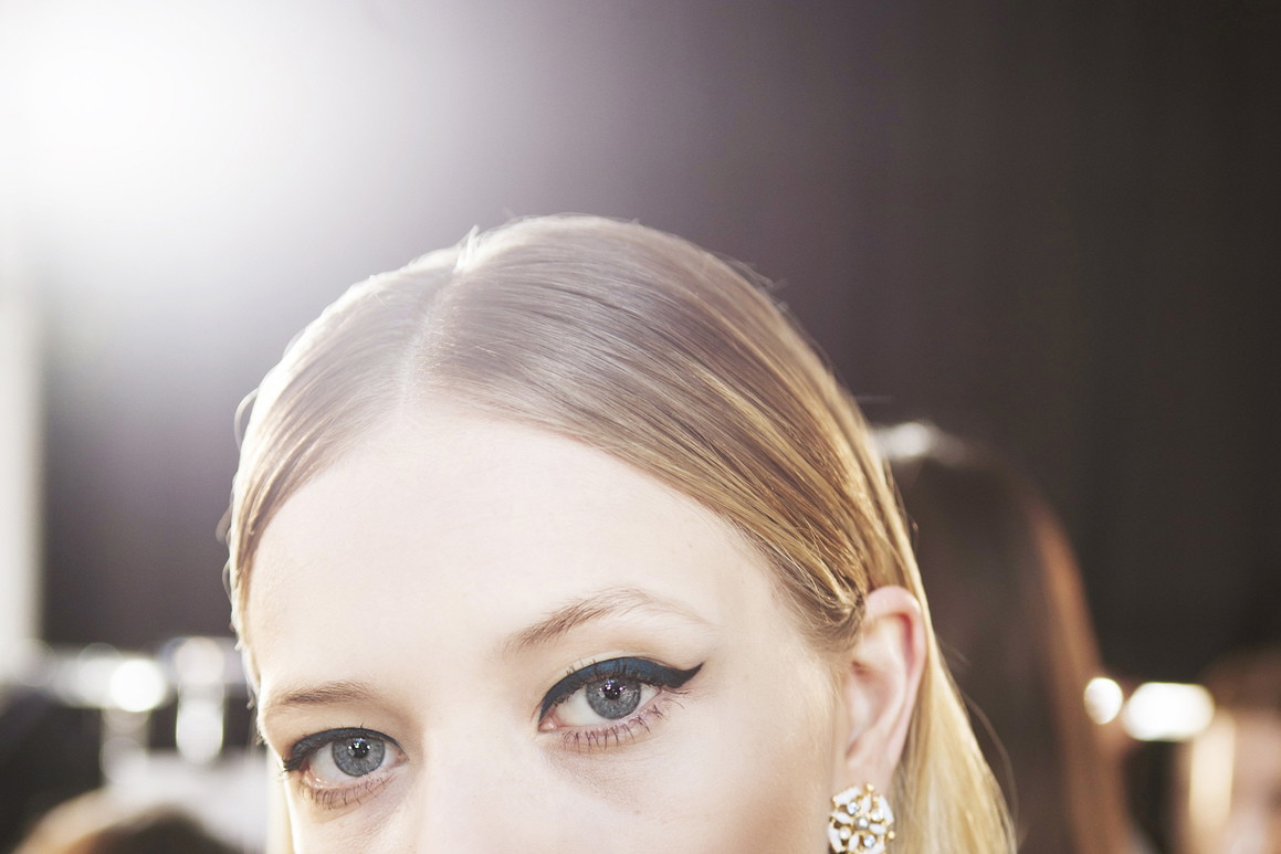 Grube kreski lansowano na pokazie m.in. Elie Saab haute couture wiosna-lato 2017