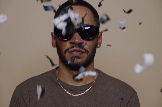 Kaytranada w teledysku Charli XCX „Boys