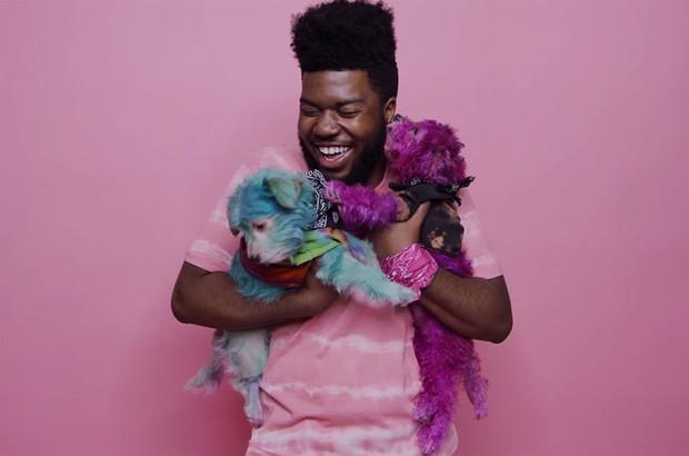 Khalid w teledysku Charli XCX „Boys