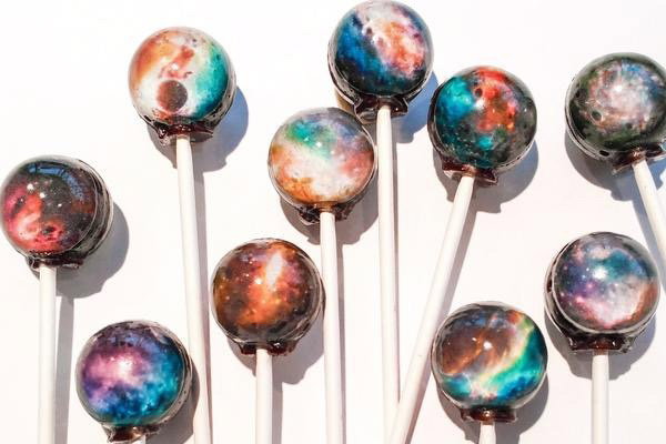 Galaktyczne lizaki od Vintage Confections