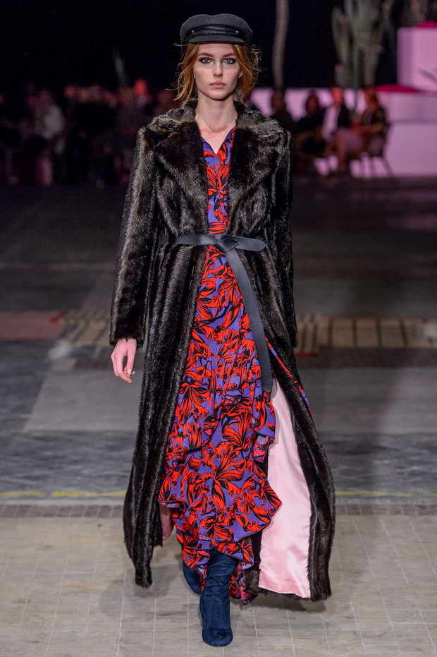 136_Bizuu070917_web_fotFilipOkopny_FashionImages