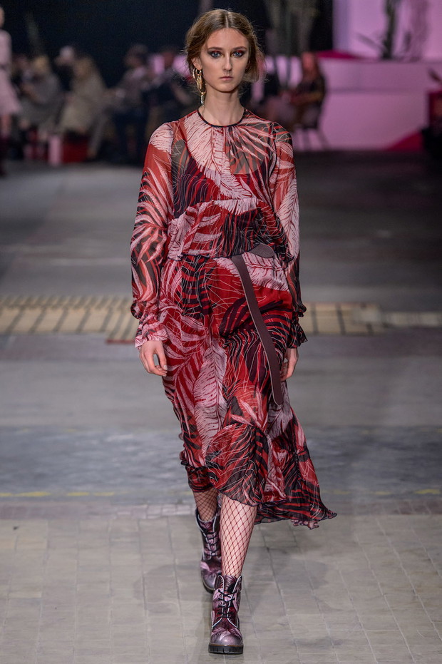 43_Bizuu070917_web_fotFilipOkopny_FashionImages