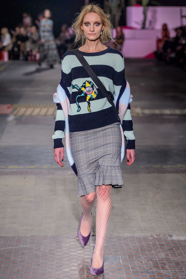 59_Bizuu070917_web_fotFilipOkopny_FashionImages
