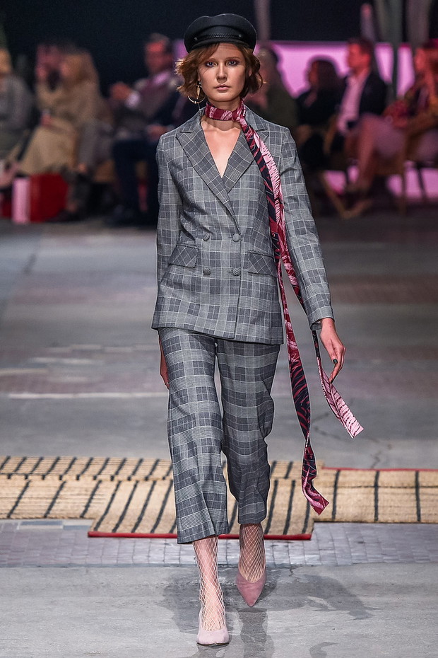7_Bizuu070917_web_fotFilipOkopny_FashionImages