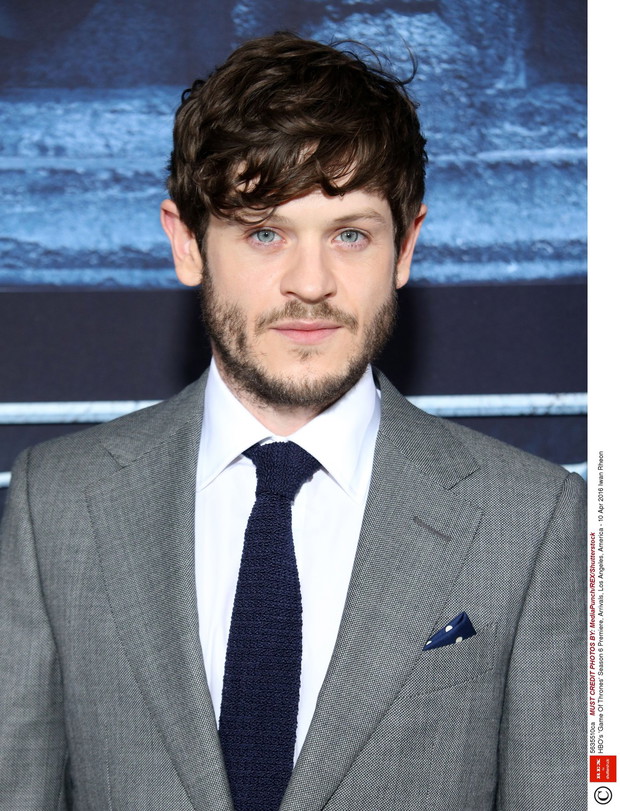 Iwan Rheon w hicie HBO z „Gra o tron” wcielił się w niej w wyrazistą postać Ramsaya Boltona, męża i oprawcy Sansy Stark