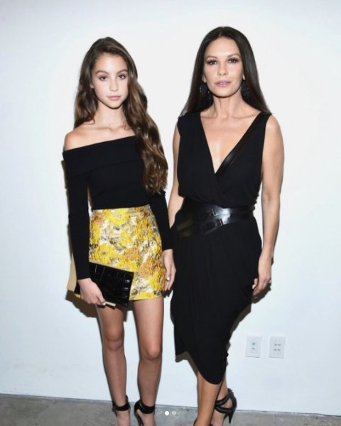 Catherine Zeta-Jones z córką Carys na NYFW