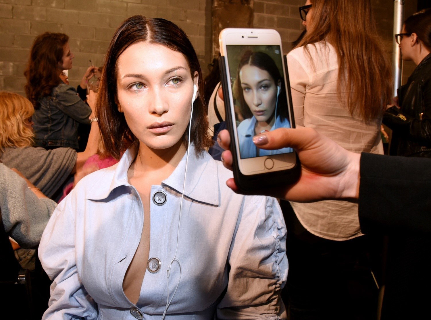 Bella Hadid w koszulce polskiej marki!