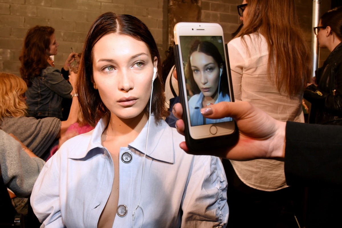 Bella Hadid w koszulce polskiej marki!