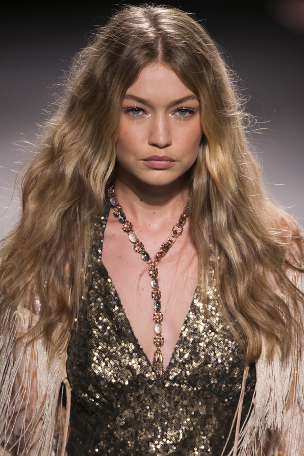 Pokaz kolekcji Anna Sui wiosna-lato 2018 na New York Fashion Week