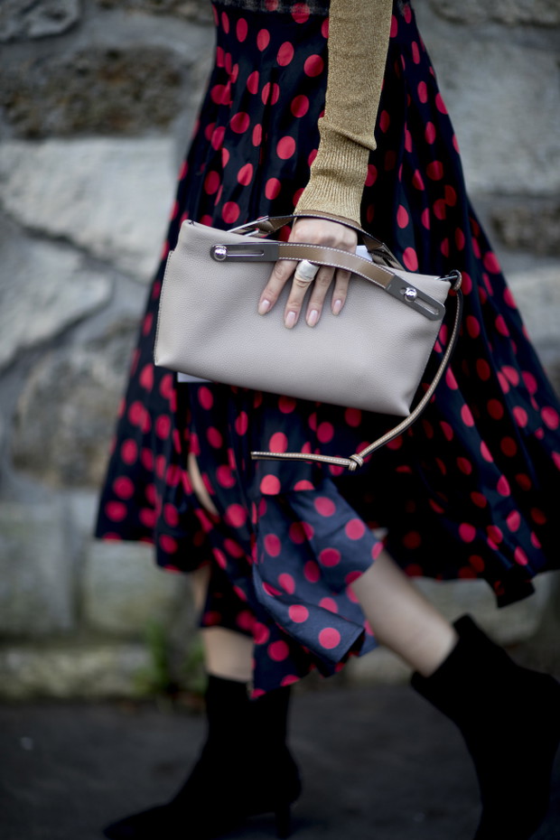 Moda uliczna na Paris Fashion Week wiosna lato 2018