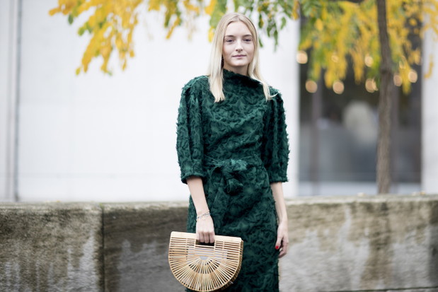 Moda uliczna na Paris Fashion Week wiosna lato 2018