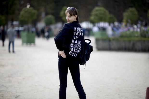Moda uliczna na Paris Fashion Week wiosna lato 2018