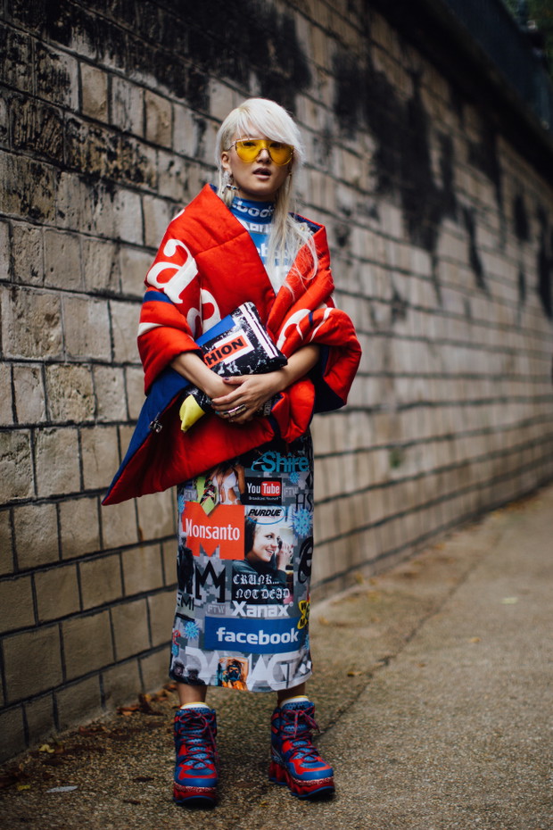 Moda uliczna na Paris Fashion Week wiosna lato 2018