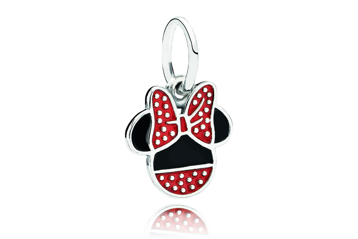 Charms z nowej kolekcji Pandory inspirowanej Disneyem