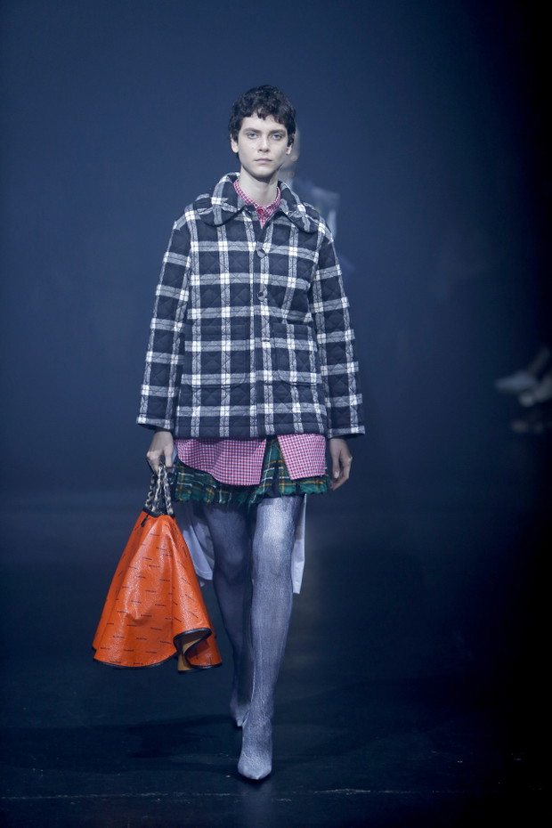 Balenciaga - projekty z kolekcji wiosna-lato 2018