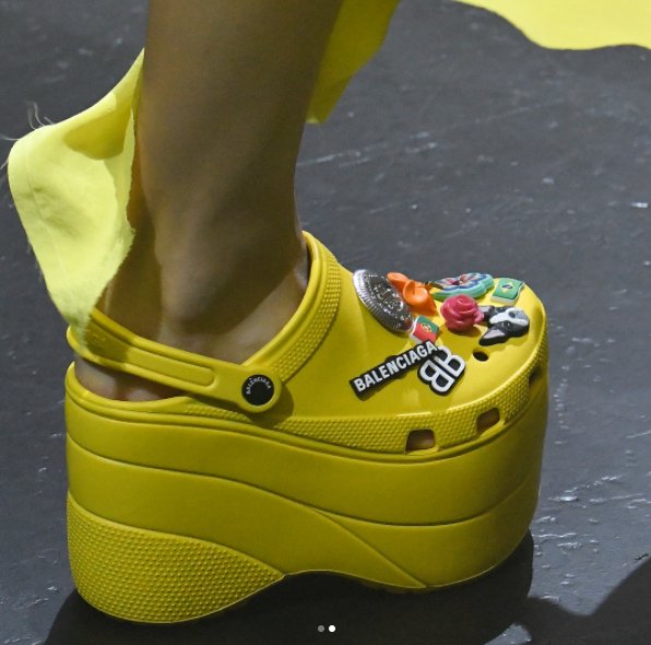 Crocsy na wybiegu u Balenciagi na sezon wiosna-lato 2018