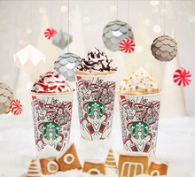 Do kawiarni Starbucks w Szanghaju wchodzą właśnie świąteczne kubku z komiksową grafiką