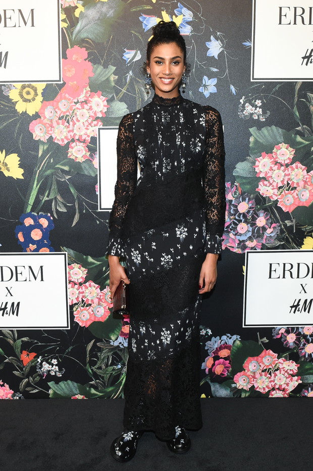 Gwiazdy i blogerki w kolekcji ERDEM x H&M: Imaan Hammam w sukience ERDEM x H&M