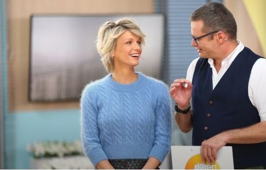 Gwiazdy i blogerki w kolekcji ERDEM x H&M: Magda Mołek w swetrze z kolekcji ERDEM x H&M