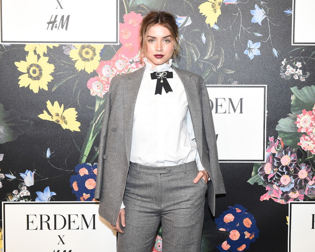 Pokaz ERDEM x H&M: Ana de Armas